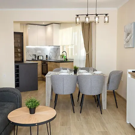 Stylish - The Heart Of By Flat Manаger Appartamento
